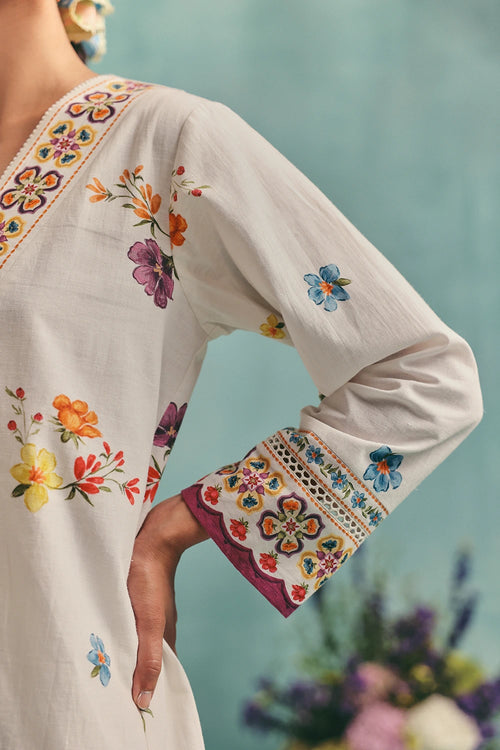 Ecru Daisy V-neck Short Kurta Set