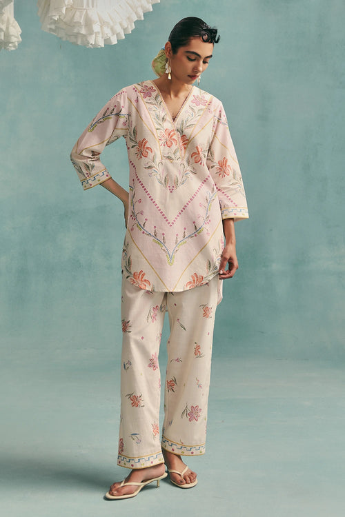 Ecru Hibiscus V-neck Short Kurta Set