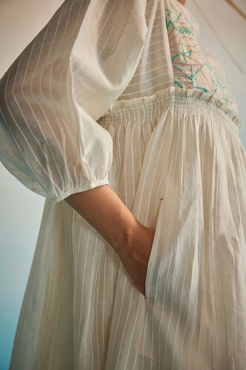 Hakanai Square Sleeve Top Set