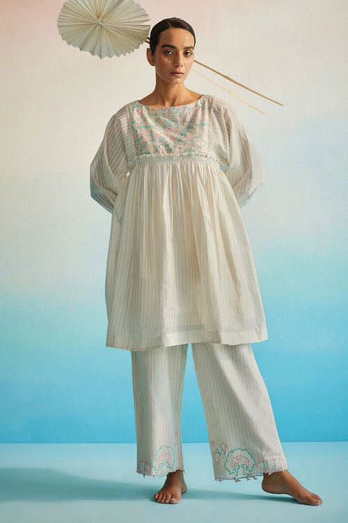 Hakanai Square Sleeve Top Set