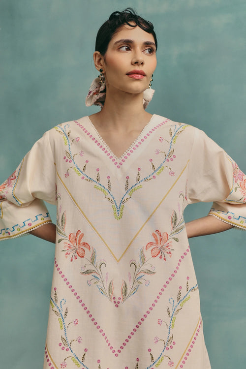 Ecru Hibiscus V-neck Kurta Set