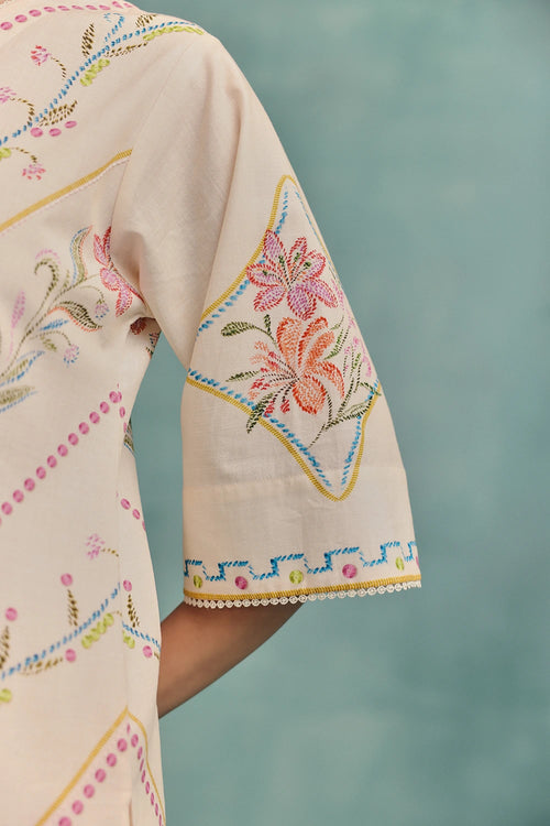Ecru Hibiscus V-neck Kurta Set