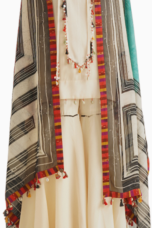Mitra Short Kurta Set with Patti Odhni