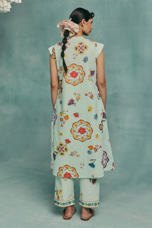 Blue Daisy Sleeveless Kurta Set