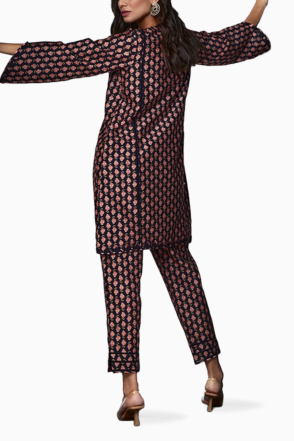 Boota Rksha Soma Black Boota Print Kurta Set