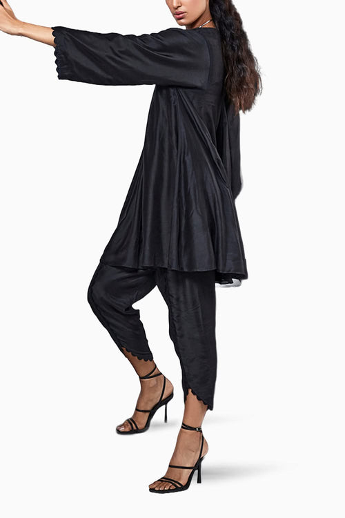 Cliantha Black Kurta Set