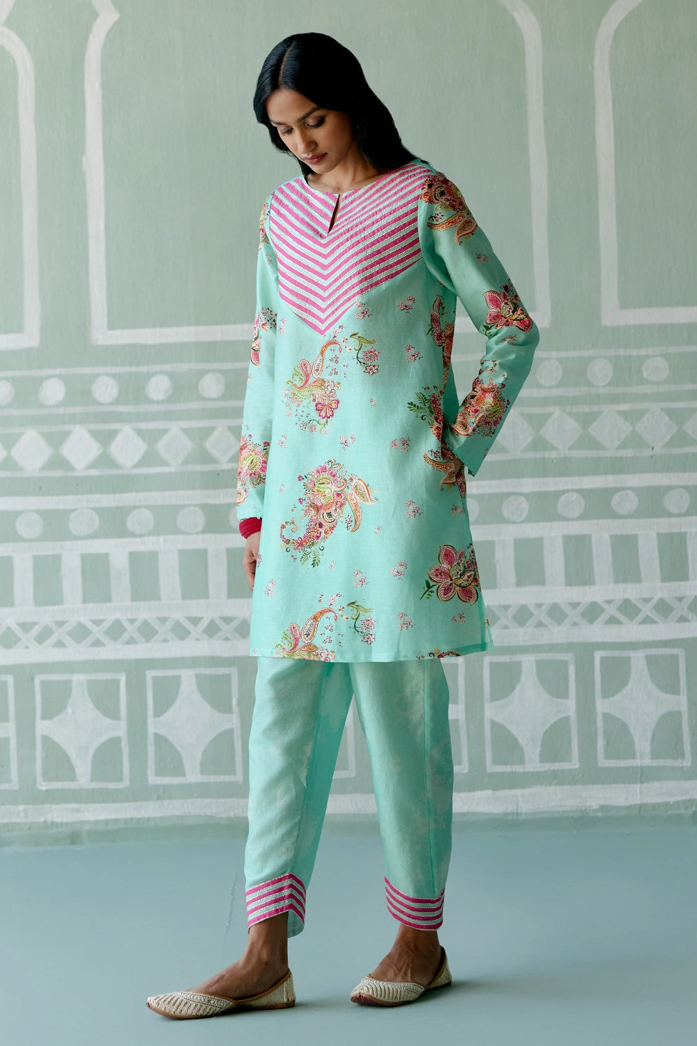 Mint and Fuschia Paisley Kurta Set with Dupatta