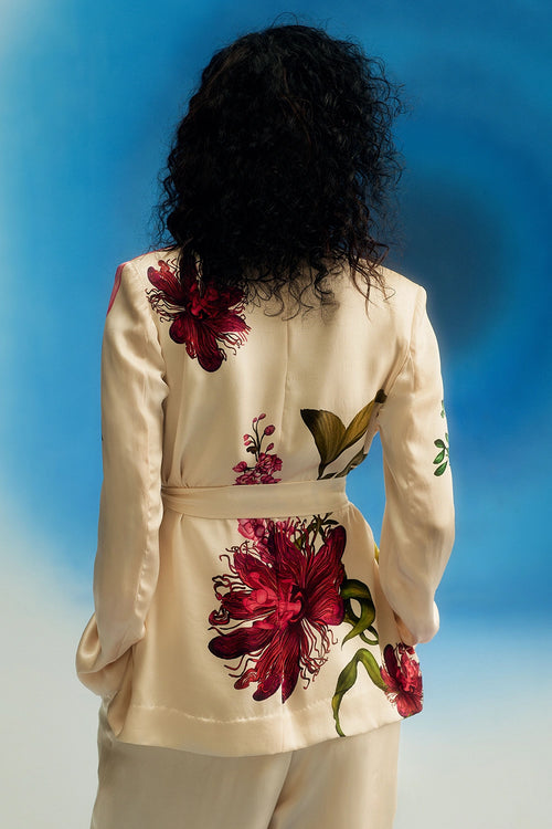 Passion Satin Blazer With Fringe Belt