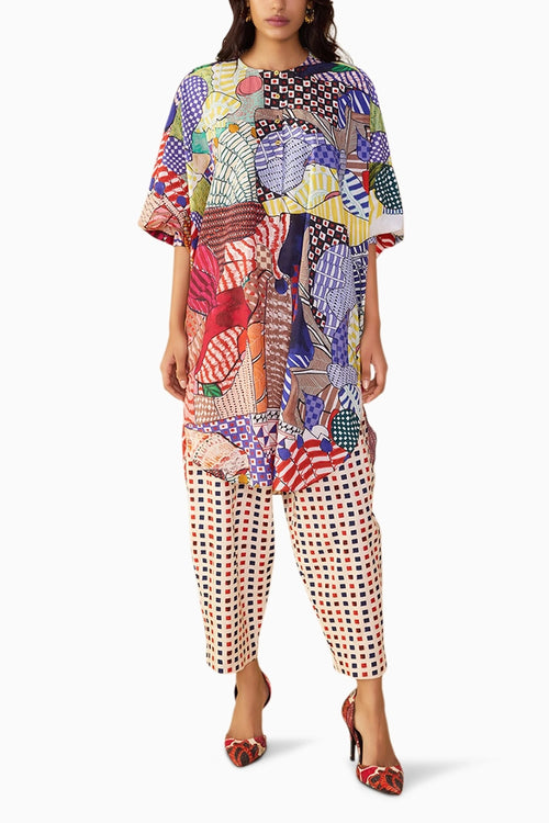 Akira Spectrum Tunic with Box Loly Trousers