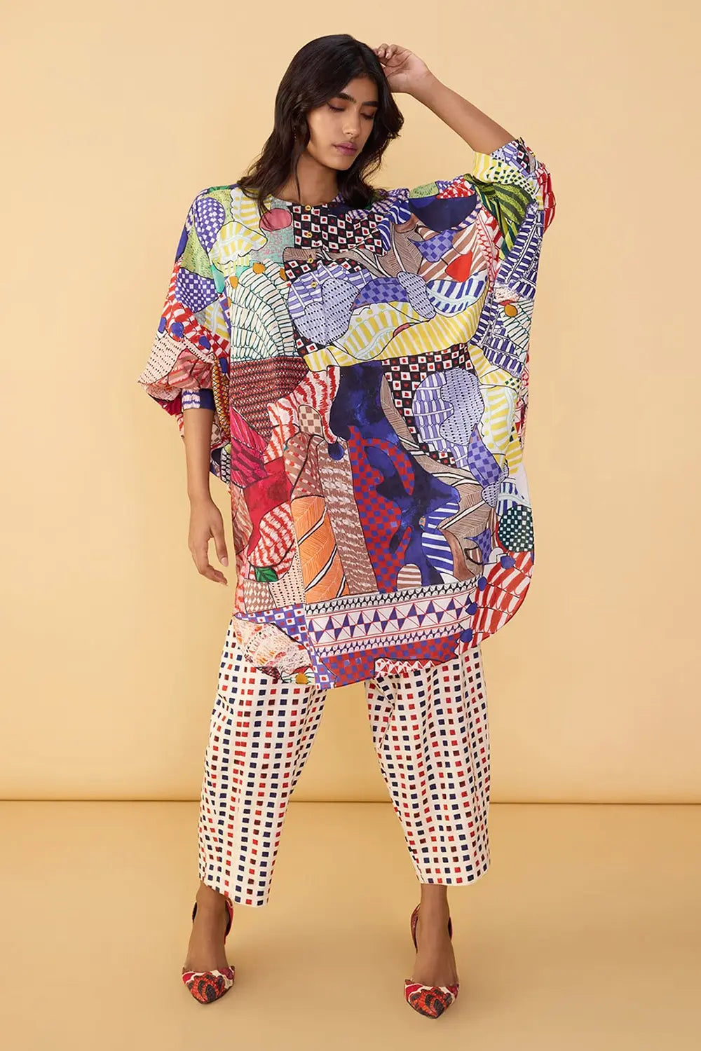 Akira Spectrum Tunic with Box Loly Trousers