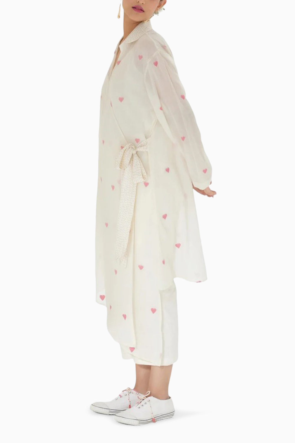 Cream Heart Jamdani Wrap Overgarment