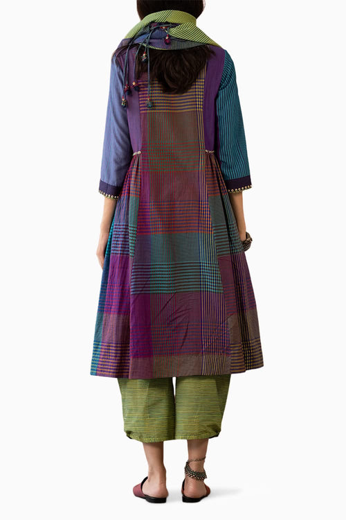 Sabri Kurta with Mustafa Pant and Sami Scarf