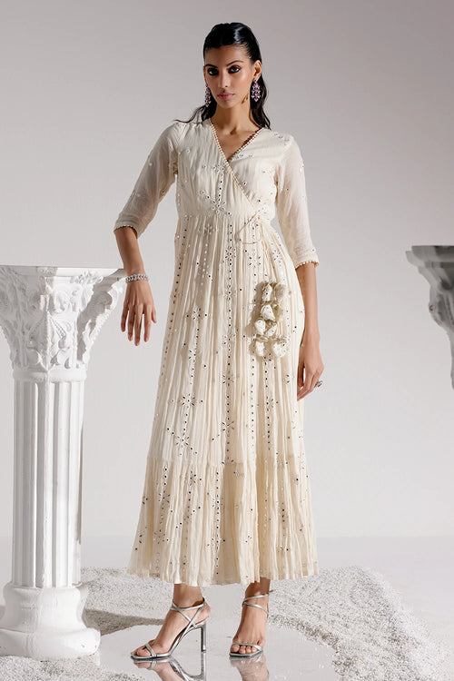 Off White Big Flower Angrakha