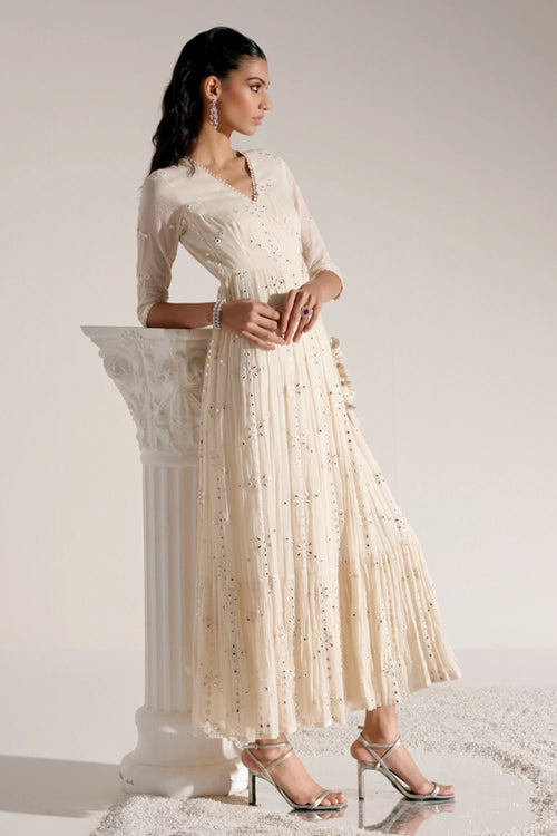 Off White Big Flower Angrakha