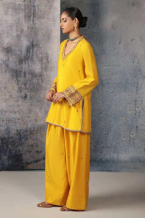 Mehrang Yellow V Neck Short Kurta Set