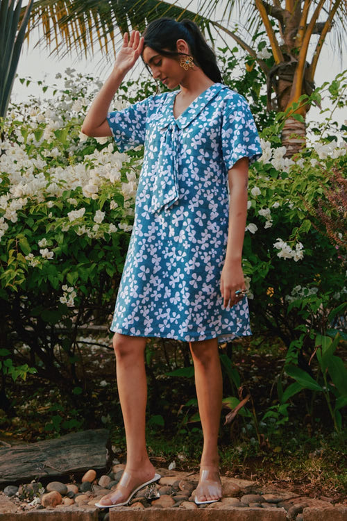 Green Blooms Printed Boho Style Neck-tie Dress