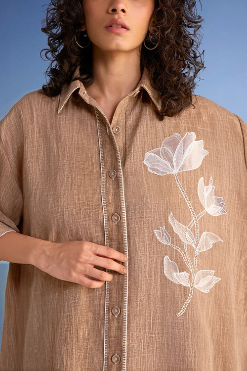 Floral Applique Linen-Textured Shirt