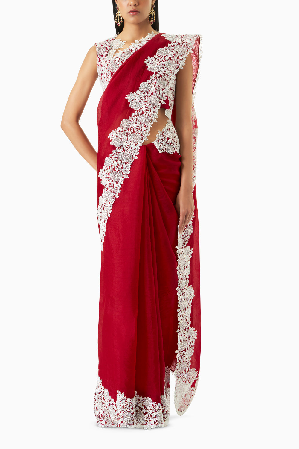 Chic Organza Saree With Lace Blouse