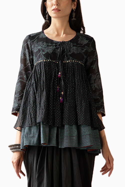 Anippi Kedia Top