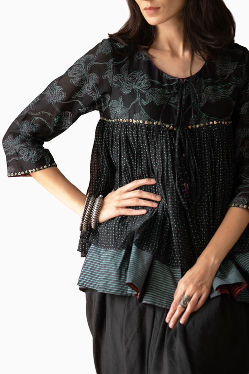 Anippi Kedia Top