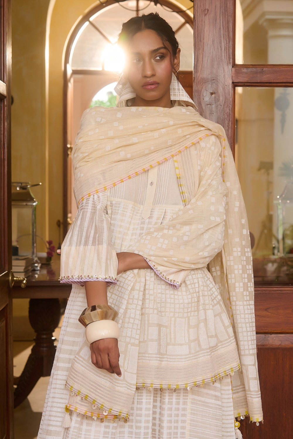 Ava Dupatta