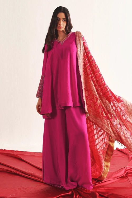 Fuschia Silk Marodiwork Cuffs & Neckline Kurta