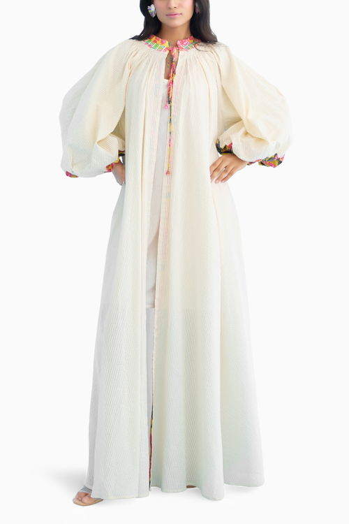 Cream Bubble Sleeves Overgarment