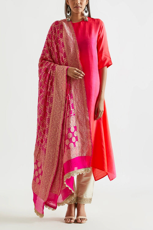 Fuschia Red Ombre Kurta With Dupatta