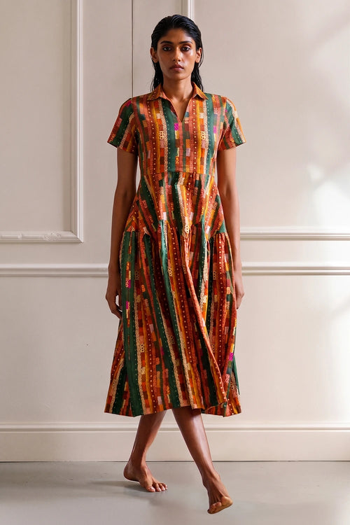 Gond abstract stripes Collar Dress