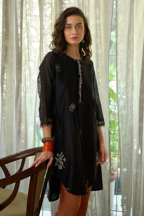 Sira Kurta