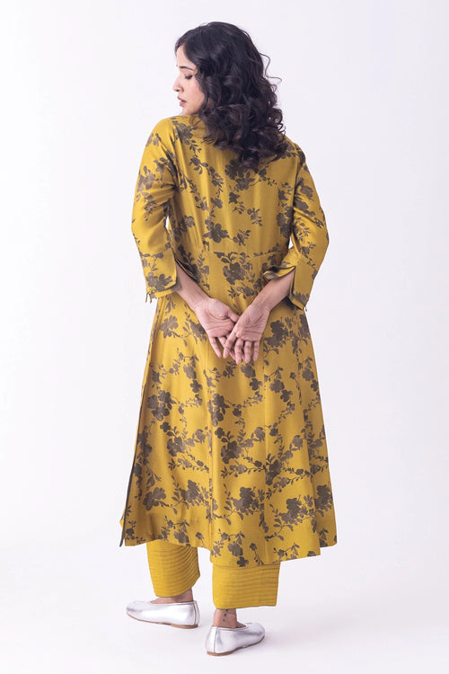 Mrida Kurta