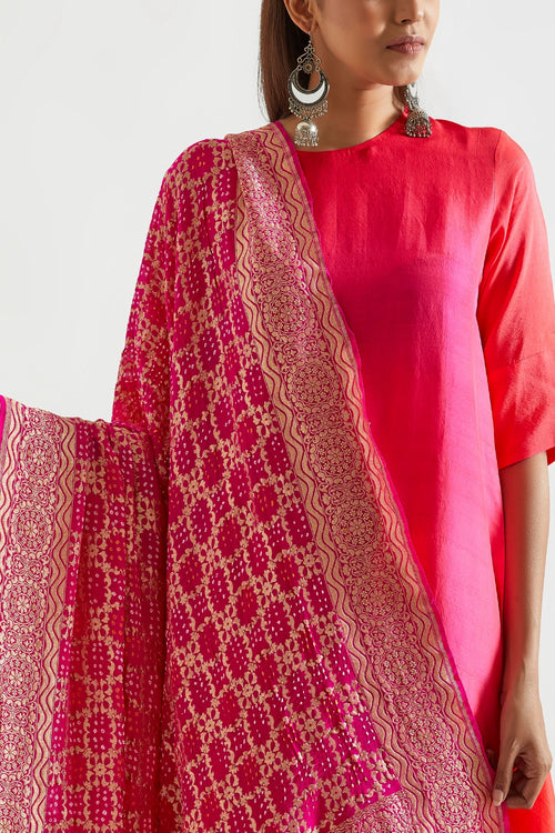 Fuschia Red Ombre Kurta With Dupatta