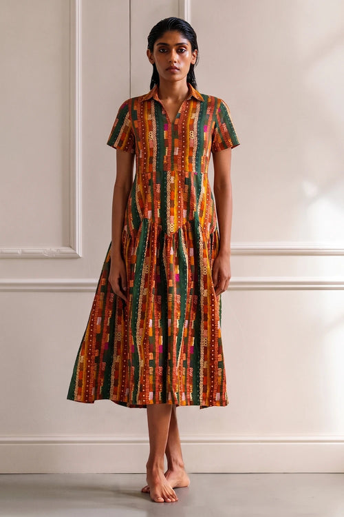 Gond abstract stripes Collar Dress