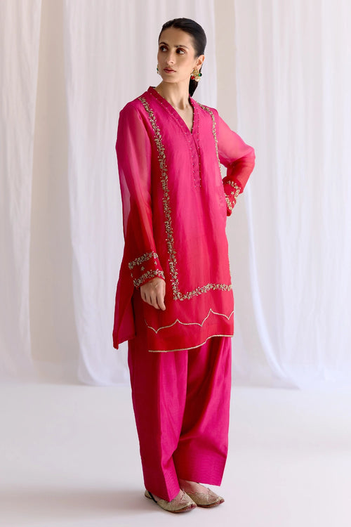 Gulab Rang Kurta Set With Gulab Rang Odhni