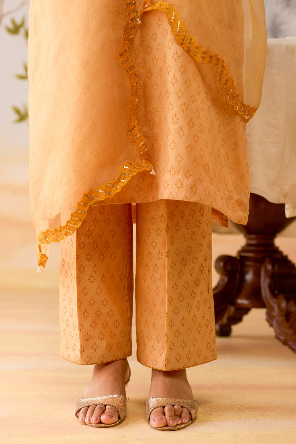 Navika Kurta Set