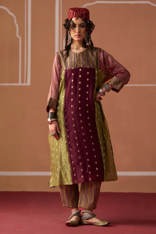 Raina Kurta