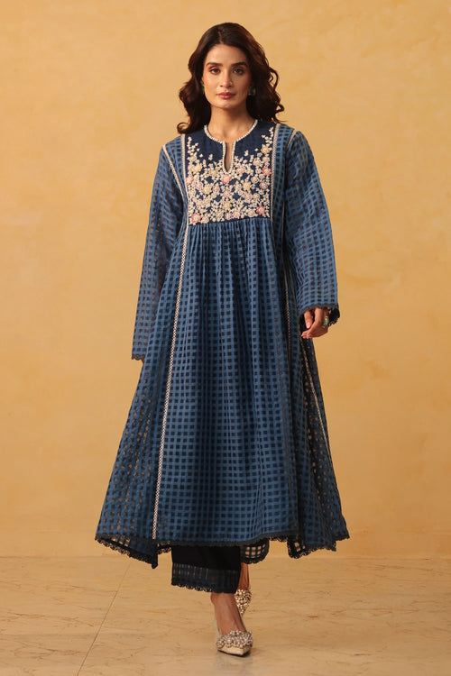 Vaayu Dark Blue Panelled Kalidar Set