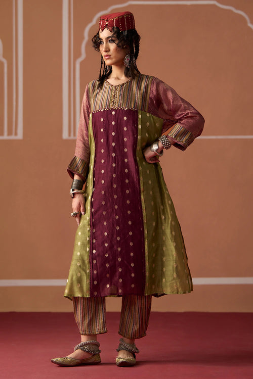 Raina Kurta