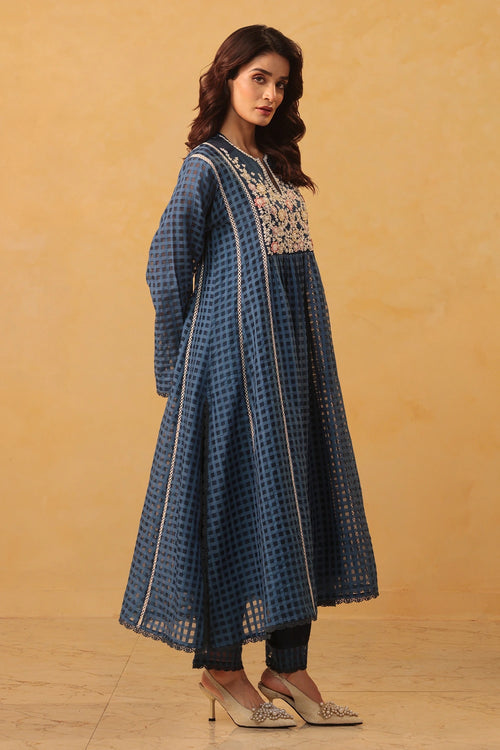 Vaayu Dark Blue Panelled Kalidar Set