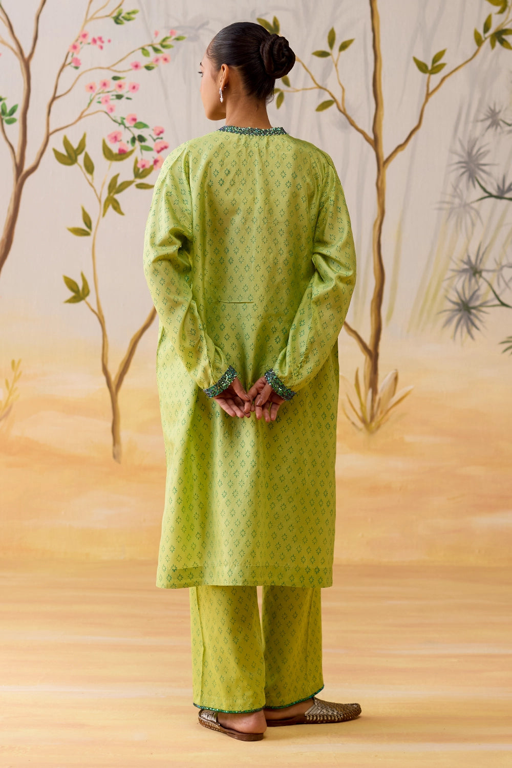 Nyra Kurta Set