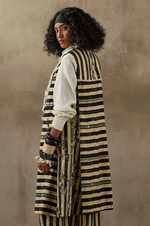 Surmai Mogra Mural Hina Trench Coat