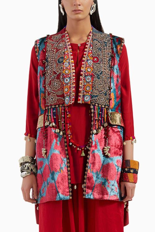 Ruhi Sleeveless Jacket