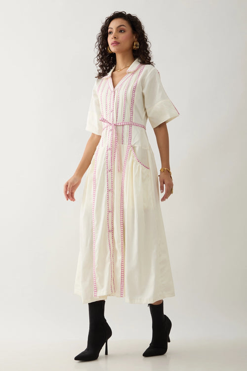Morris Off White