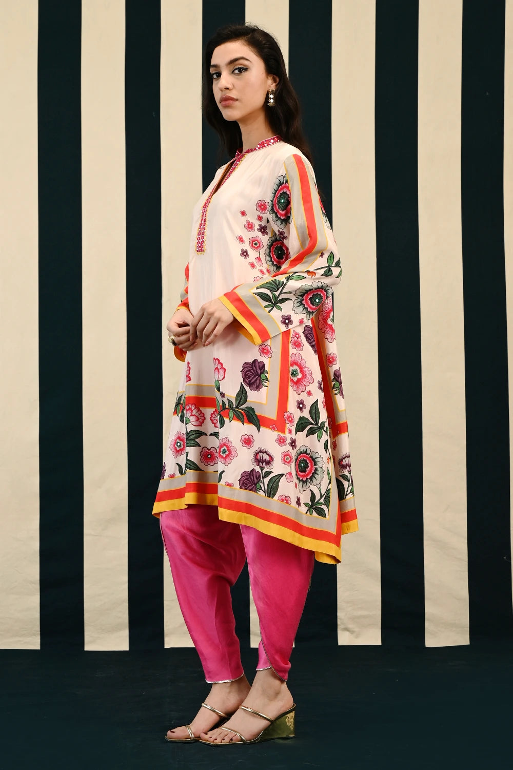 Gulmahar Svara Tunic Set