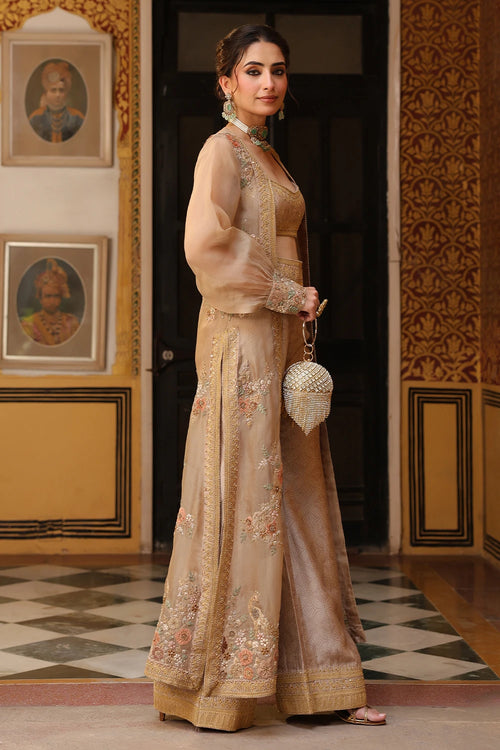 Ahista Ivory Cape Set