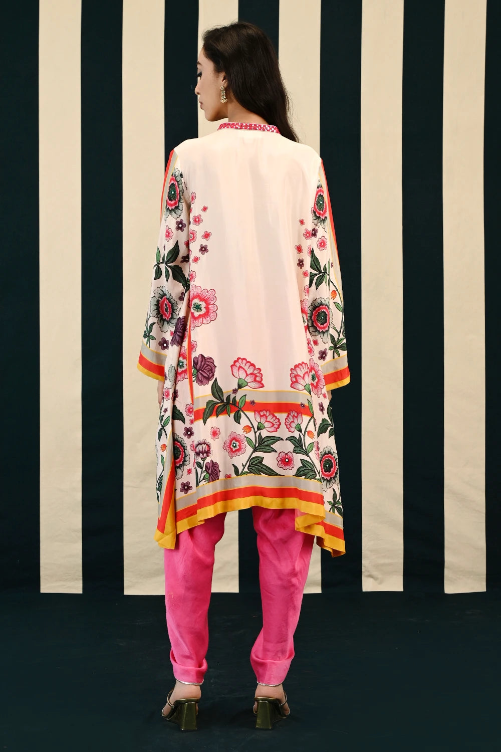 Gulmahar Svara Tunic Set