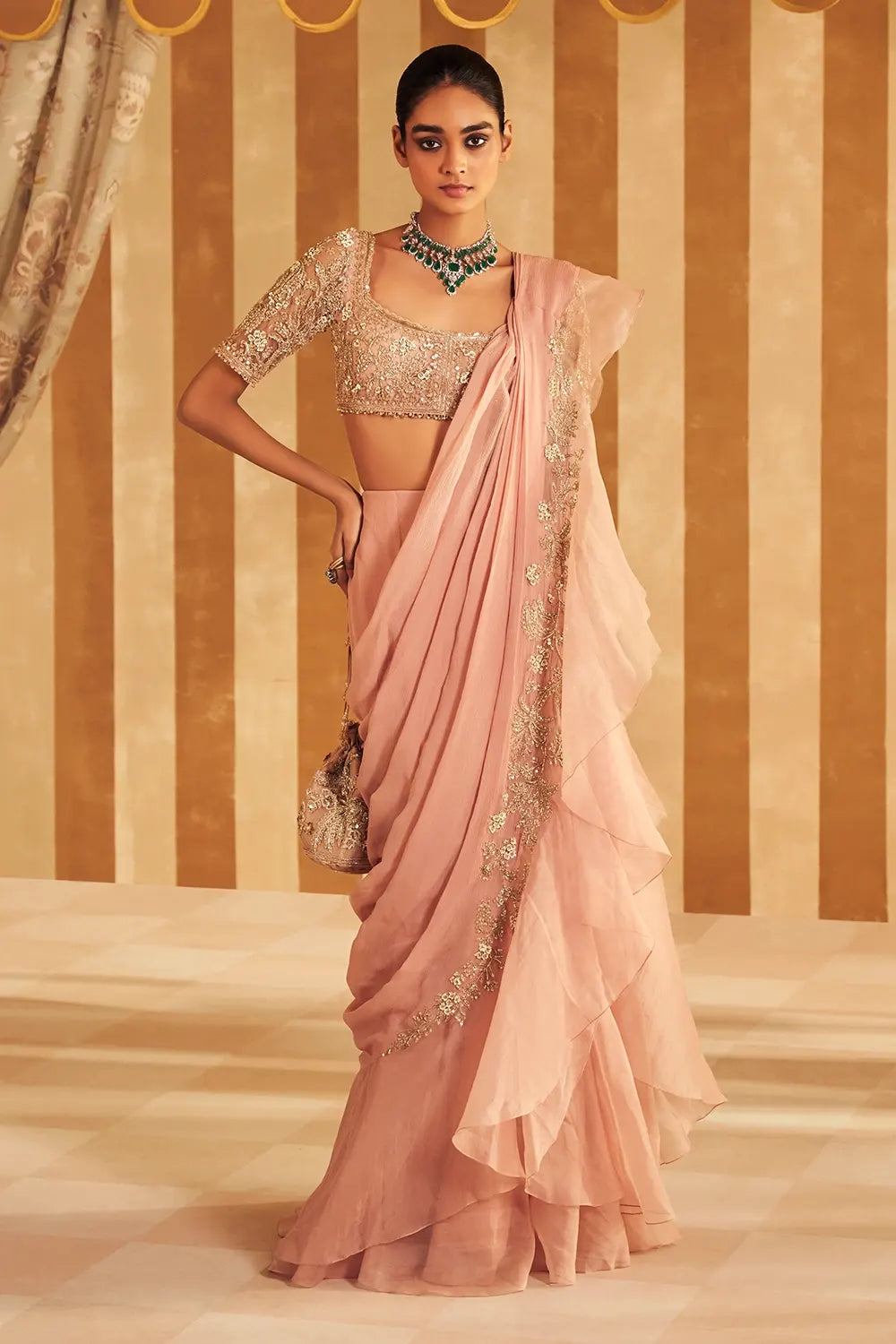 Hunarban Dusky Pink Sari Set