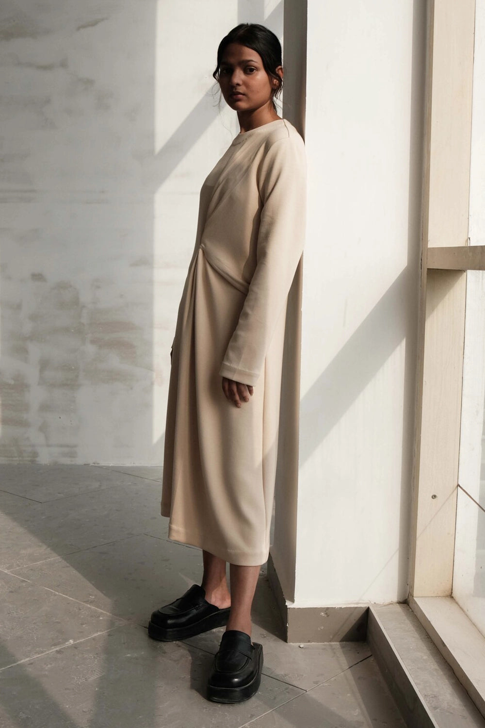 Off White Knotted Pleat Comfort Dress