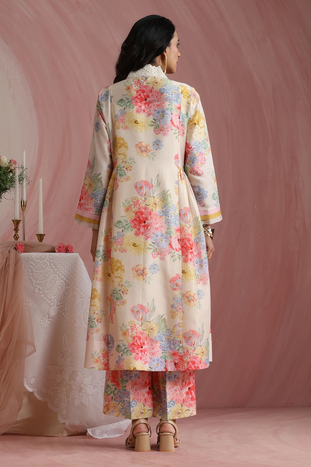 Rose Mahal Side Gathered Kurta Set
