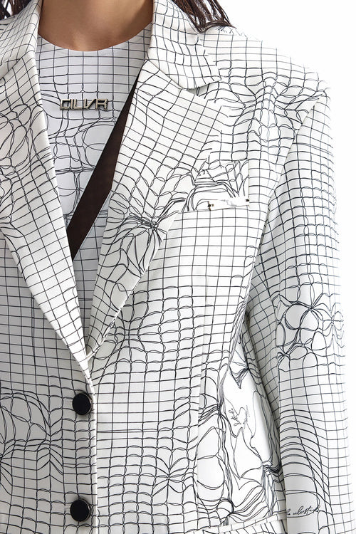 Entangled Mesh Tailored Suit
